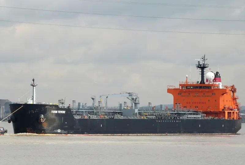 TORM TEVERE Tanker IMO 9302126 photo 9