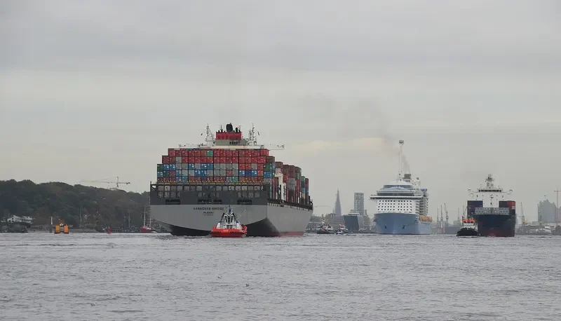 ONE HANNOVER Container Ship IMO 9302138 photo 7