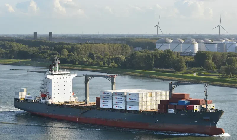 CMA CGM BEIRA Container Ship IMO 9302956 photo 6
