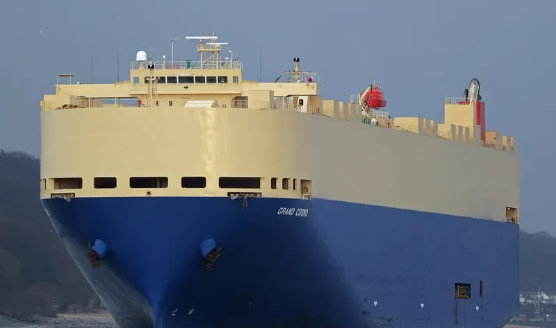 GRAND COSMO Ro-Ro IMO 9303182 photo 8
