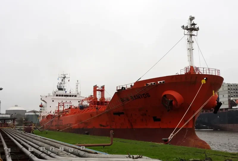 BOW SANTOS Tanker IMO 9303651 photo 5