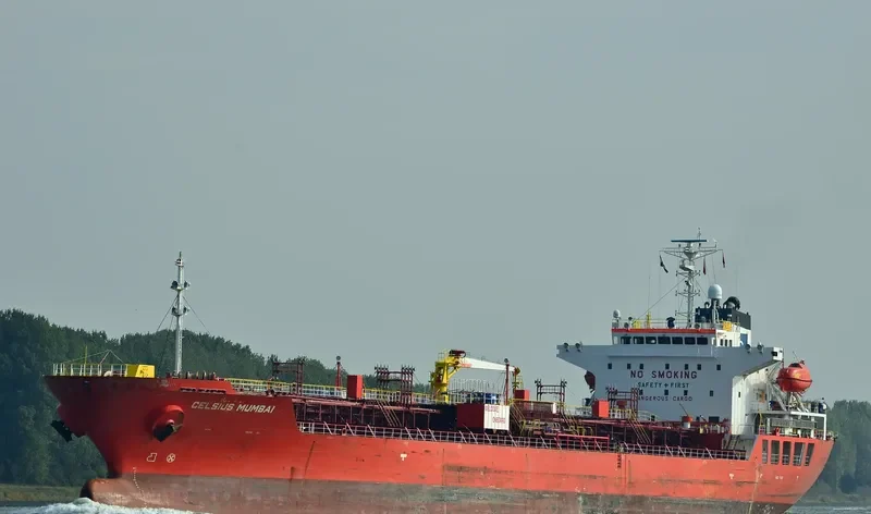 CELSIUS MUMBAI Tanker IMO 9304332 photo 6