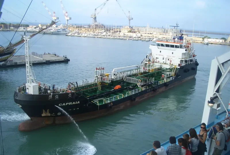 CAPRAIA Tanker IMO 9304473 photo 2