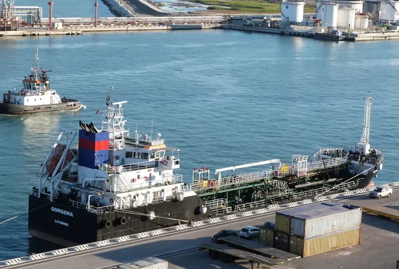 GORGONA Tanker IMO 9304485 photo 9