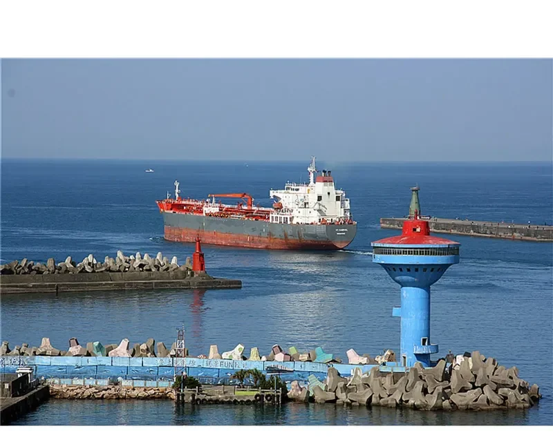 TORM ERIC Tanker IMO 9304590 photo 10