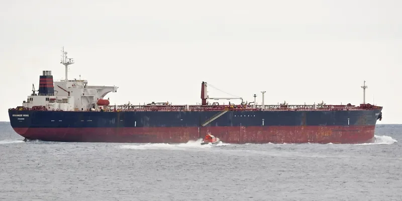 CHRIS Tanker IMO 9304643 photo 5