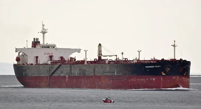 CHRIS Tanker IMO 9304643 photo 6