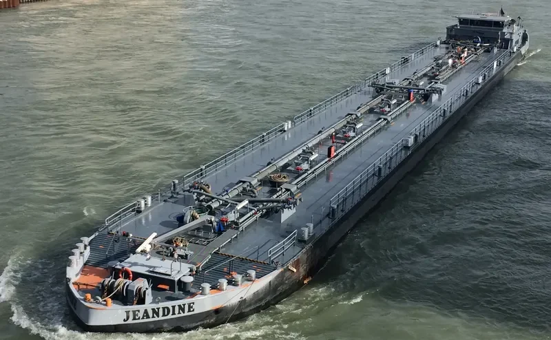 JEANDINE Tanker IMO 9304837 photo 10