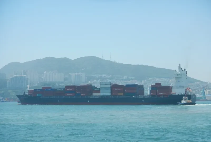 NORTHERN VIVACITY Container Ship IMO 9304966 photo 5