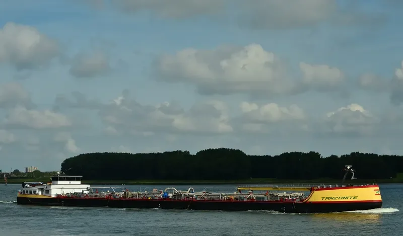 TANZANITE Tanker IMO 9306122 photo 3