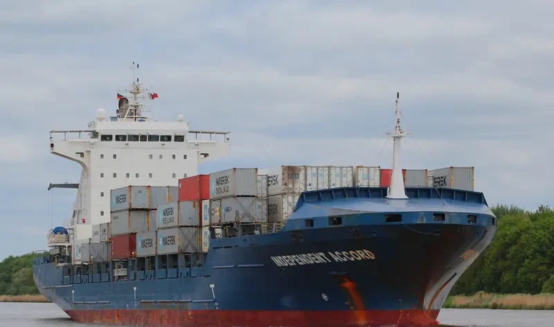 CONTSHIP RUN Container Ship IMO 9306237 photo 2