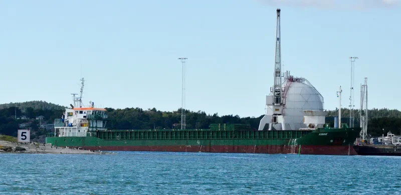 KINNE Container Ship IMO 9306689 photo 6