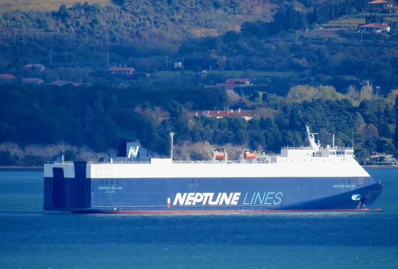 NEPTUNE THELISIS Ro-Ro IMO 9306718 photo 6