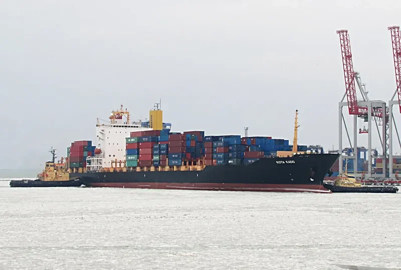 STONEWELL GLORY Container Ship IMO 9307396 photo 10