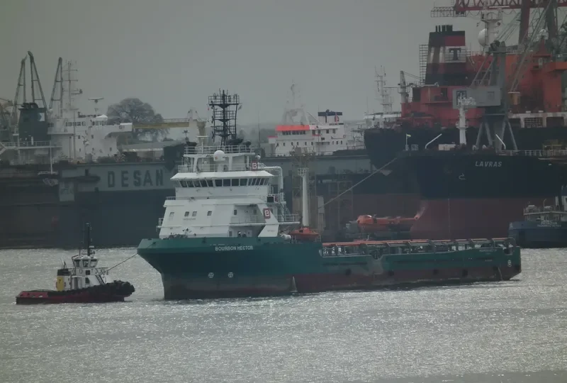 BAHTERA HADAR Offshore Vessel IMO 9307449 photo 4