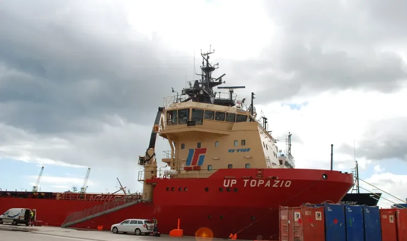 UP TOPAZIO Offshore Vessel IMO 9307607 photo 6