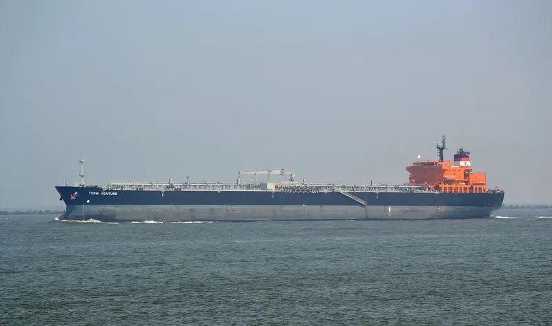 TORM VENTURE Tanker IMO 9307798 photo 8