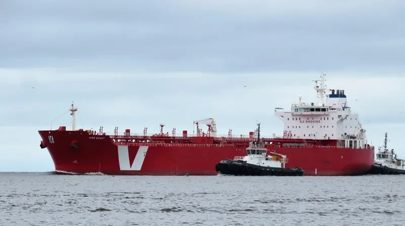 IDI Tanker IMO 9307982 photo 2