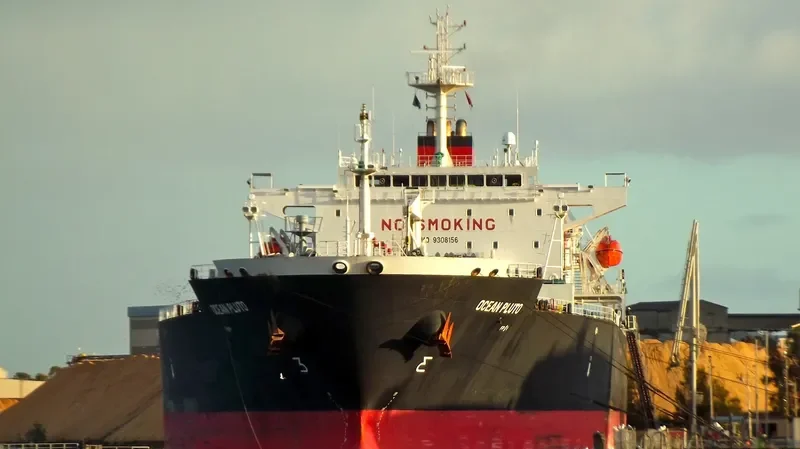 EASTERN KALMIA Tanker IMO 9308156 photo 5