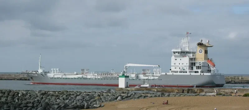 EXCELLO Tanker IMO 9308558 photo 7