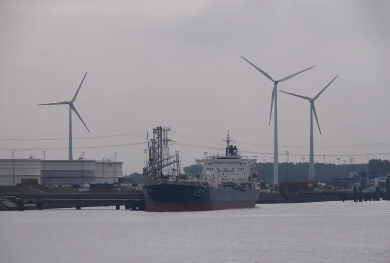 LIAN SHUN HU Tanker IMO 9308986 photo 6