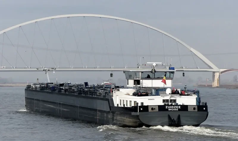 ZUIDZEE Tanker IMO 9309057 photo 8