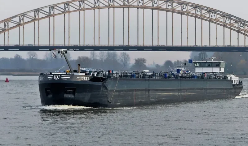 ZUIDZEE Tanker IMO 9309057 photo 9