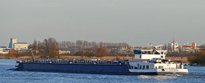 CAYMAN Tanker IMO 9309100 photo 2