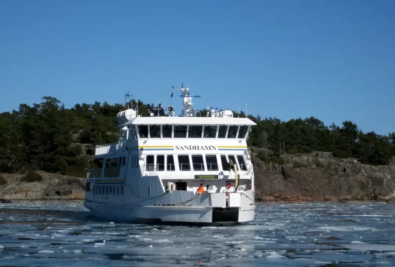 SANDHAMN Passenger Ship IMO 9309186 photo 8
