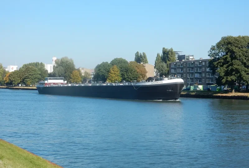 NOVAMENTE Tanker IMO 9309746 photo 9