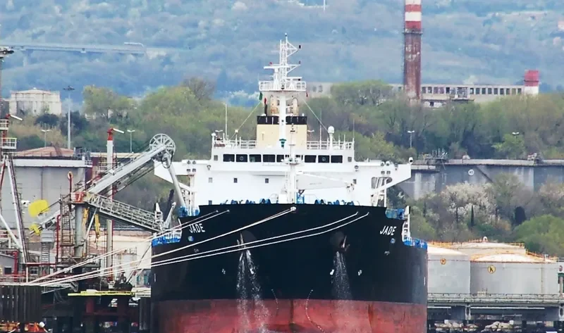 PETROLIMEX 18 Tanker IMO 9310252 photo 3