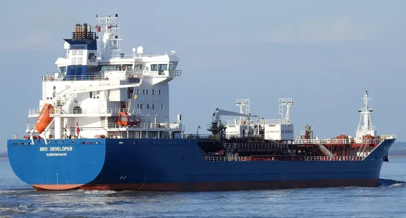 BRO DEVELOPER Tanker IMO 9313125 photo 5