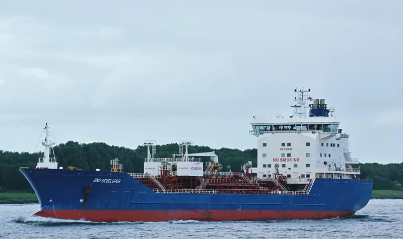 BRO DEVELOPER Tanker IMO 9313125 photo 8