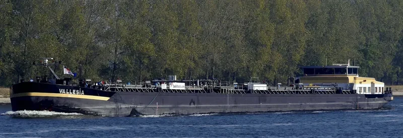 VOYAGE Tanker IMO 9313591 photo 3