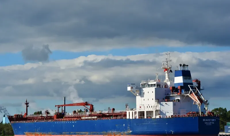 SEAVICTORY Tanker IMO 9315783 photo 8