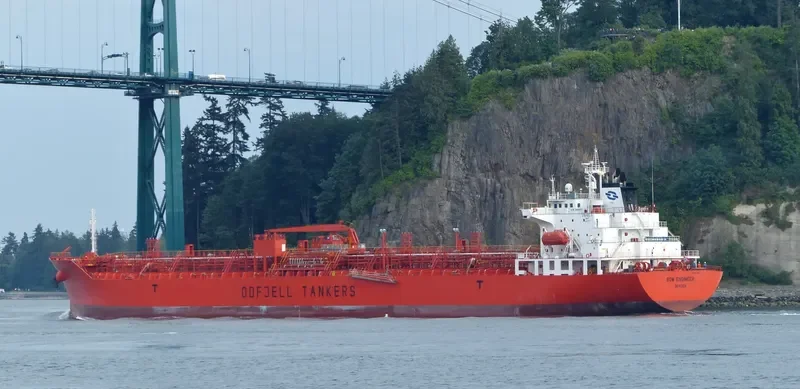 BOW ENGINEER Tanker IMO 9317860 photo 7