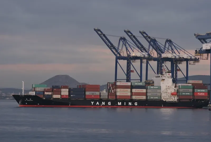 YM INCREMENT Container Ship IMO 9319143 photo 9