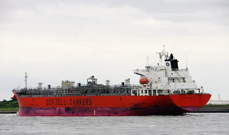 BOW ARCHITECT Tanker IMO 9319480 photo 9