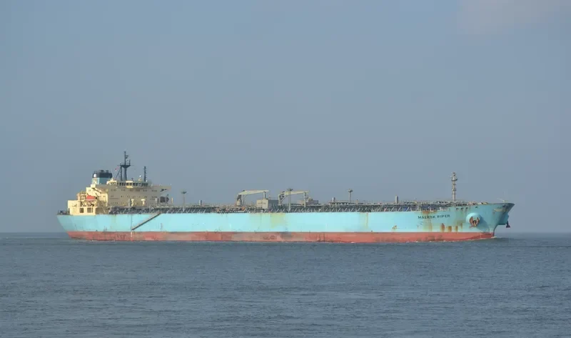 MAERSK PIPER Tanker IMO 9319703 photo 7