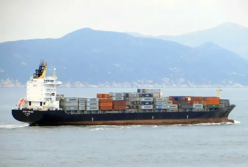 AS COLUMBIA Container Ship IMO 9320037 photo 2