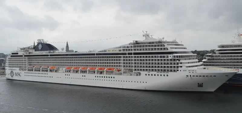 MSC MUSICA Passenger Ship IMO 9320087 photo 2