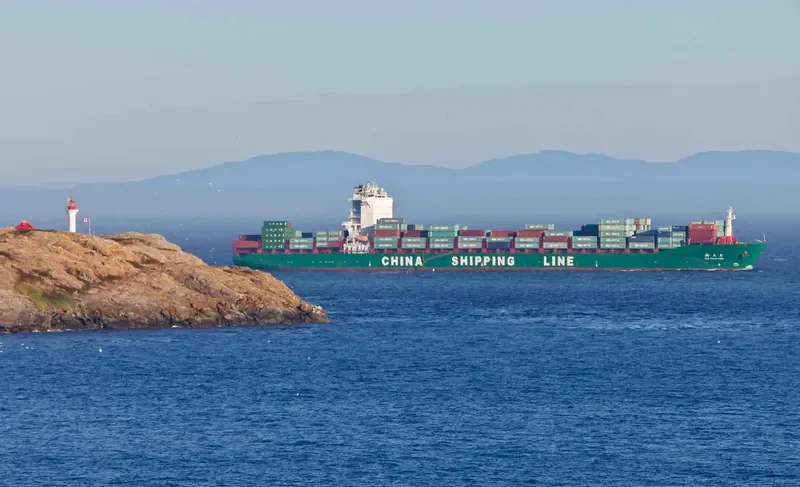XIN TAI CANG Container Ship IMO 9320465 photo 3