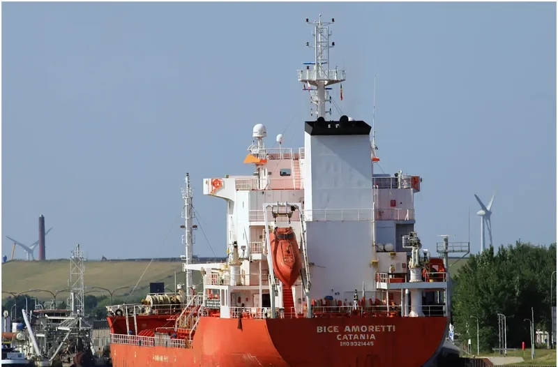 BICE AMORETTI Tanker IMO 9321445 photo 7