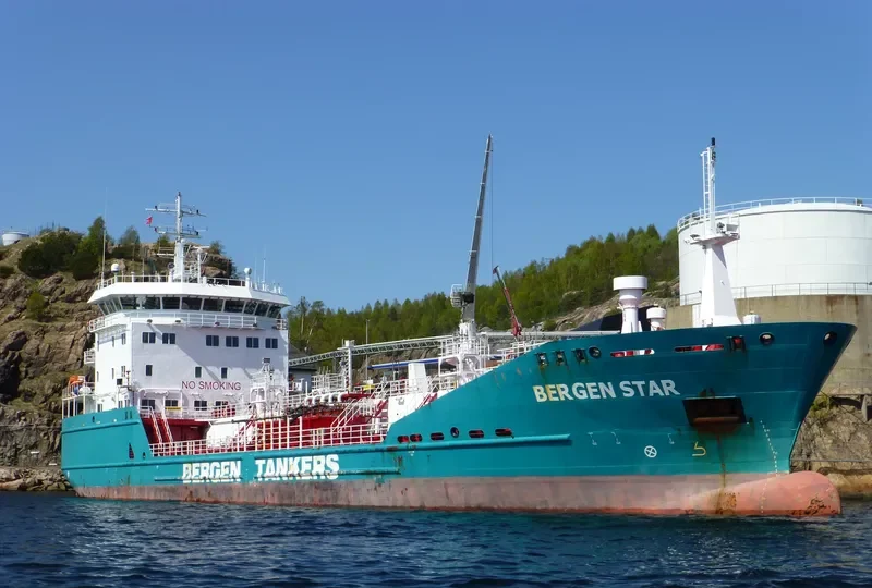 BERGEN STAR Tanker IMO 9321603 photo 10