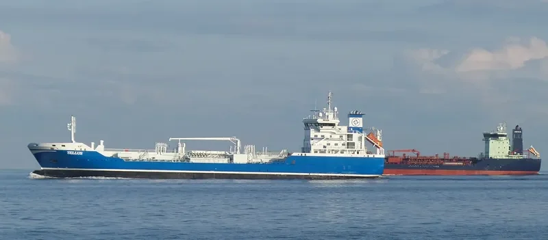 TELLUS Tanker IMO 9321615 photo 5