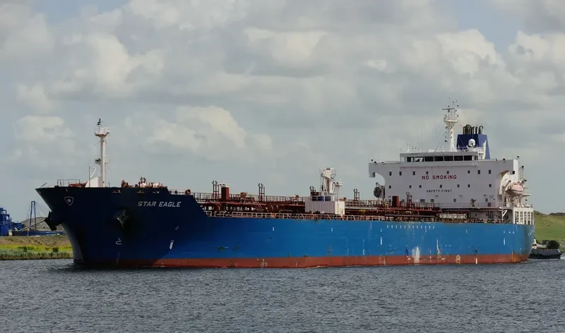 STAR EAGLE Tanker IMO 9321938 photo 5