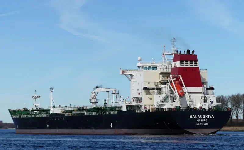 SALACGRIVA Tanker IMO 9323390 photo 5