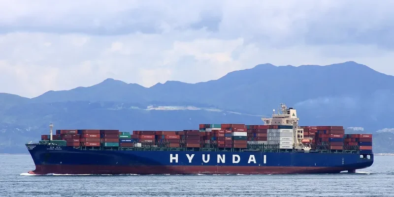HYUNDAI BANGKOK Container Ship IMO 9323510 photo 8