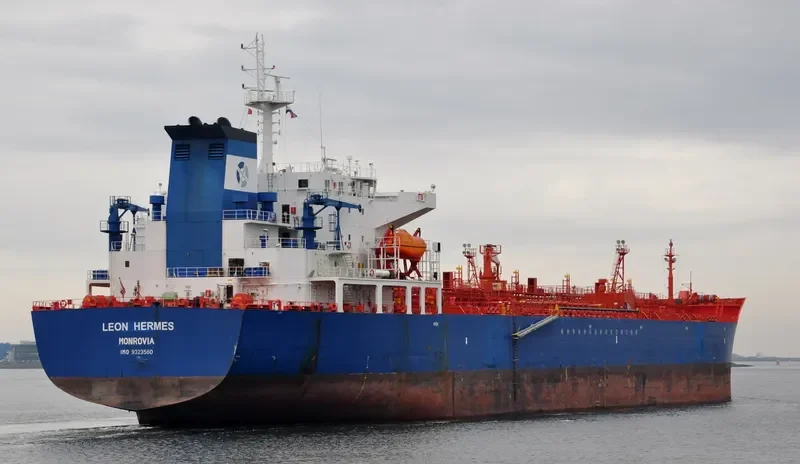 LEON HERMES Tanker IMO 9323560 photo 7