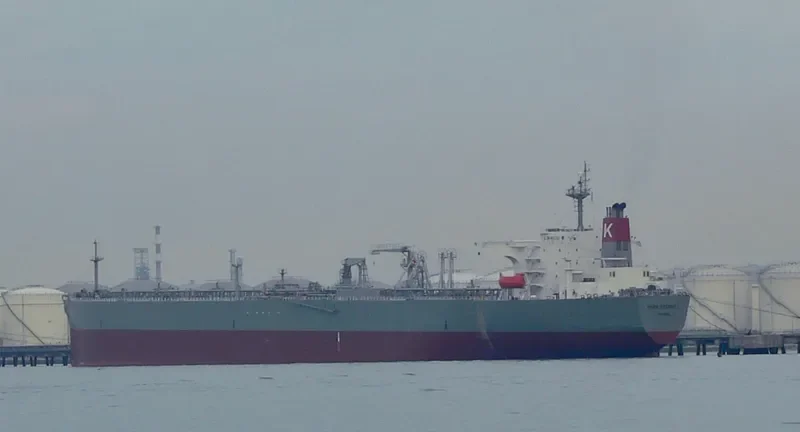 LR2 ETERNITY Tanker IMO 9323974 photo 8